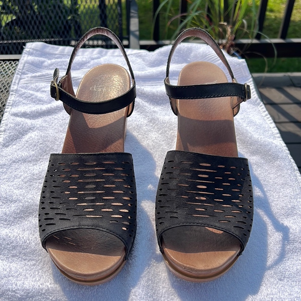 Dansko Women's Denita Heeled Sandal size 42